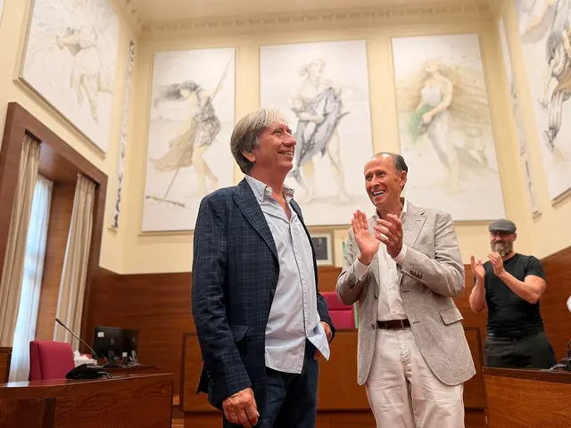 Diecinueve frescos incorporan escenas de Chiclana al Salón de Plenos