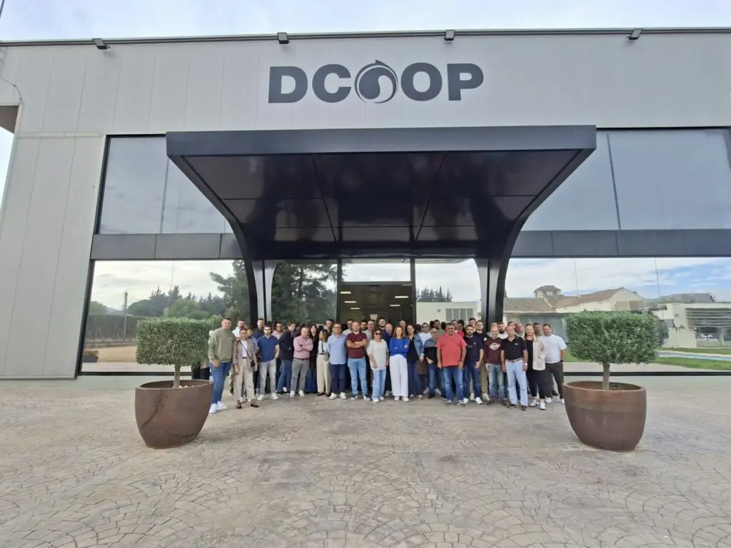 Dcoop reúne en Antequera a más de cien profesionales para formarse en cata de aceite