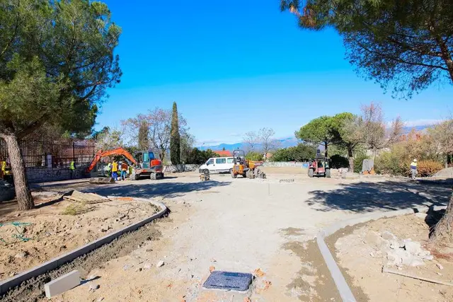 Colmenar Viejo revisa el progreso de las obras en el Parque del Oeste