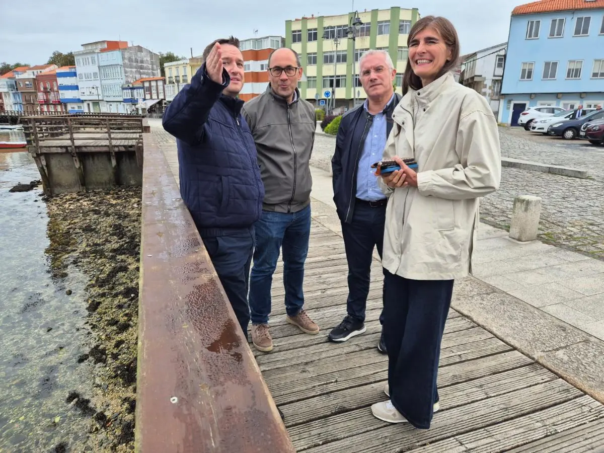 Portos de Galicia aborda con Mugardos medidas para reforzar la seguridad marítima