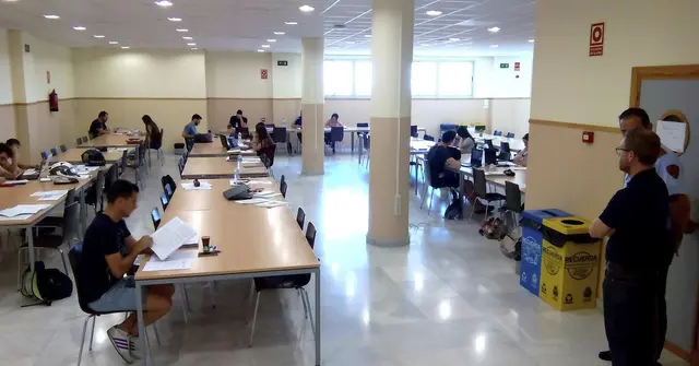 Las quejas por el calor persisten en una sala de estudios isleña
