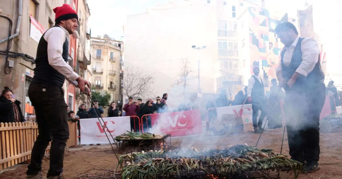 Valls presenta la imagen de su próxima Festa de la Calçotada