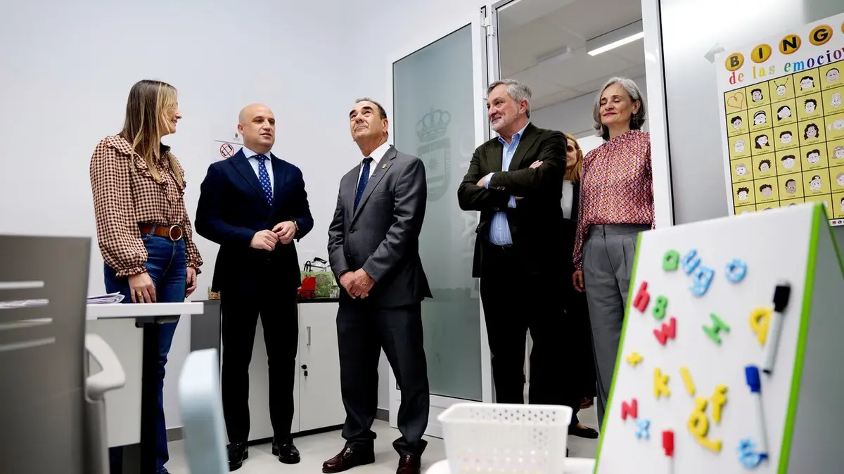 La piscina de La Mojonera afrontará una reforma con climatización y una sala anexa