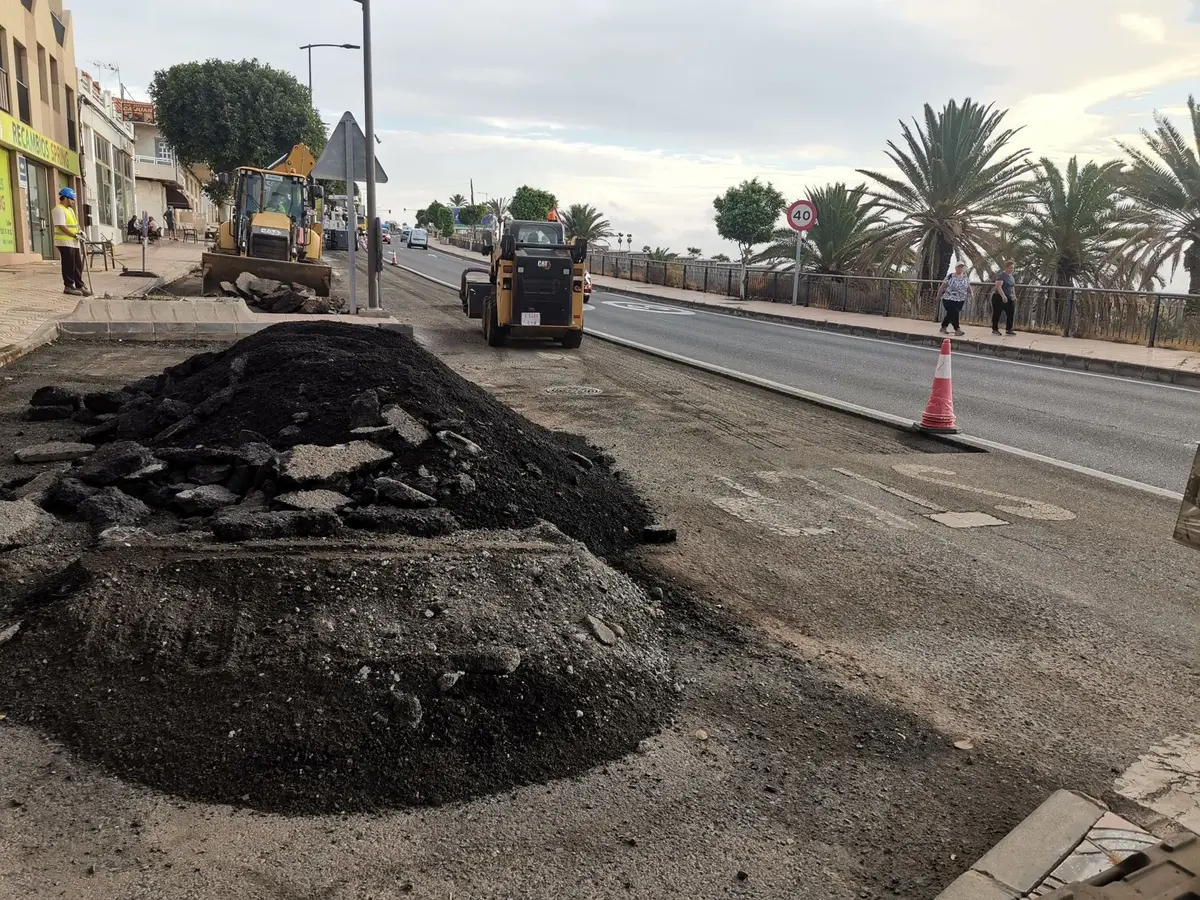 Agüimes mejora el firme de varias calles de Montaña de Los Vélez