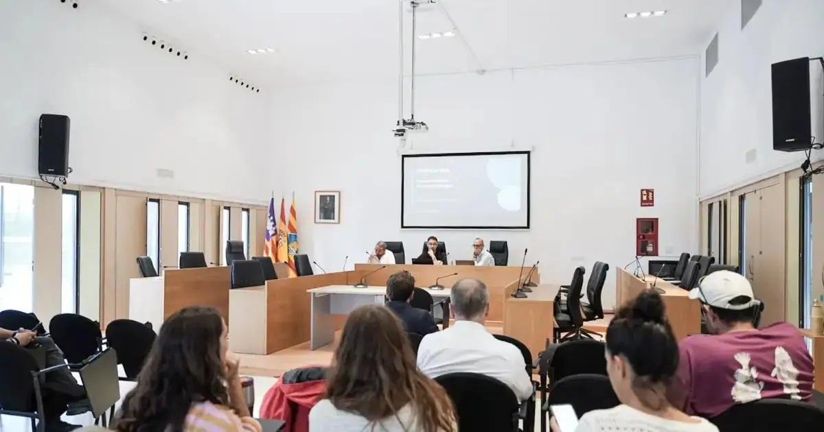 Formentera define cinco líneas para orientar su promoción turística
