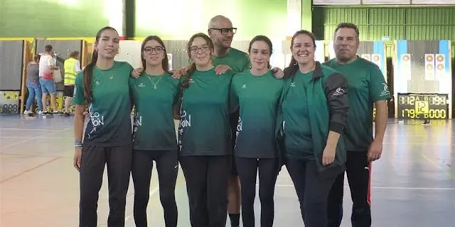 El Arco Narón logra cuatro medallas en el arranque de la Liga Galega indoor