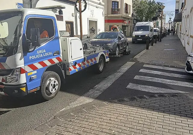 La licitación para recuperar la grúa municipal de Arrecife no prospera