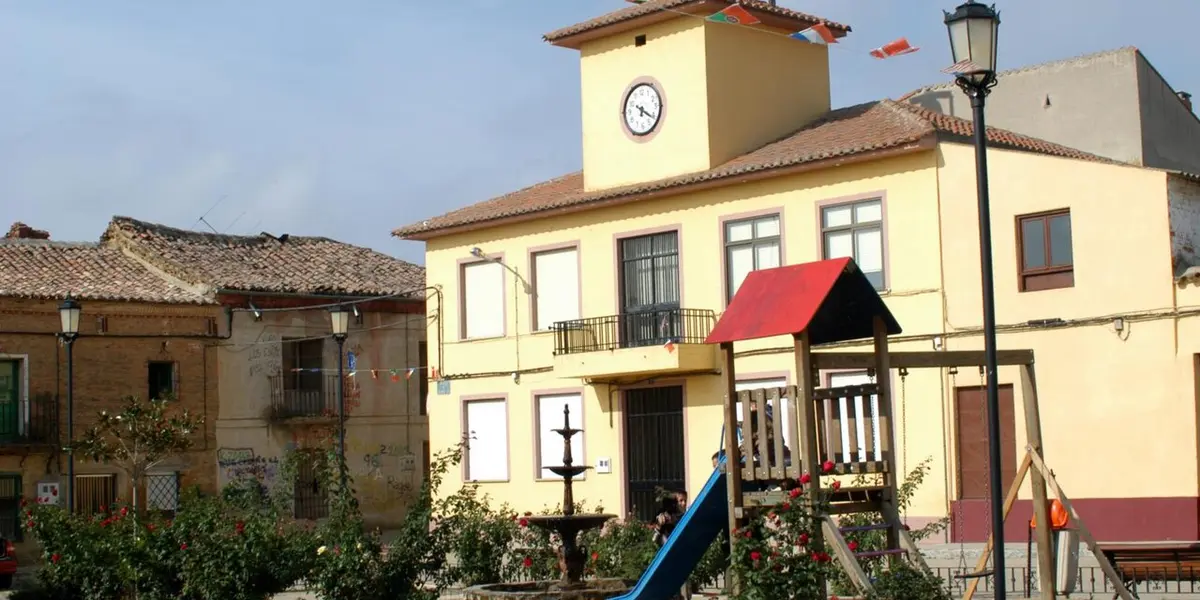 Fuentes de Ropel fija dos tarifas para el consumo de agua