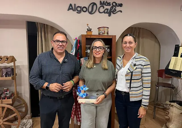Cinco nuevos establecimientos incorporan artesanía, café, diseño y salud a Almuñécar