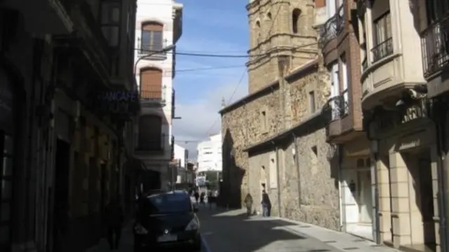 La calle Juan de Mansilla, objeto de una licitación de mejoras por 466.746 euros