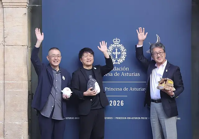 Dos creadores ligados a Ghibli llegan a Oviedo con recibimiento de gaitas