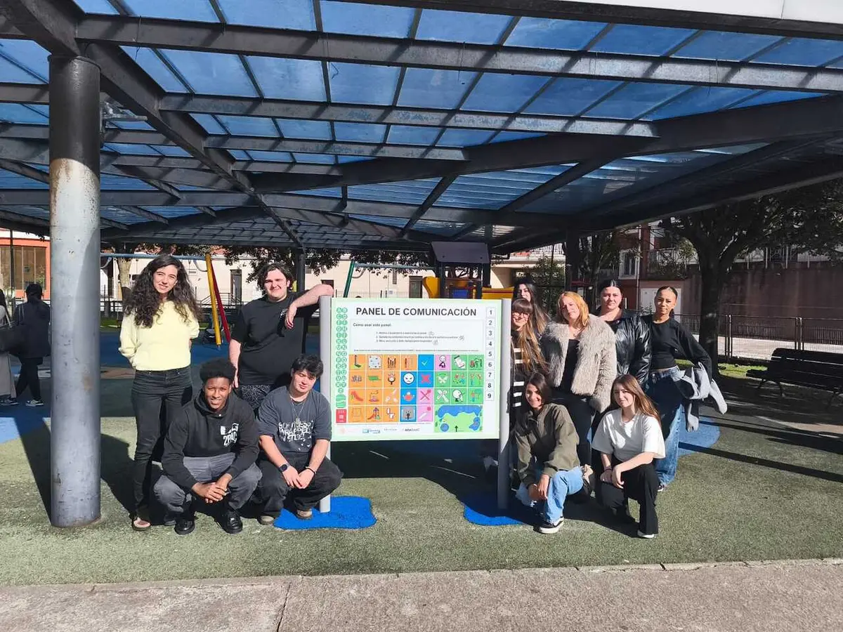 Un proyecto de FP en Santander recurre a pictogramas para apoyar la comunicación infantil
