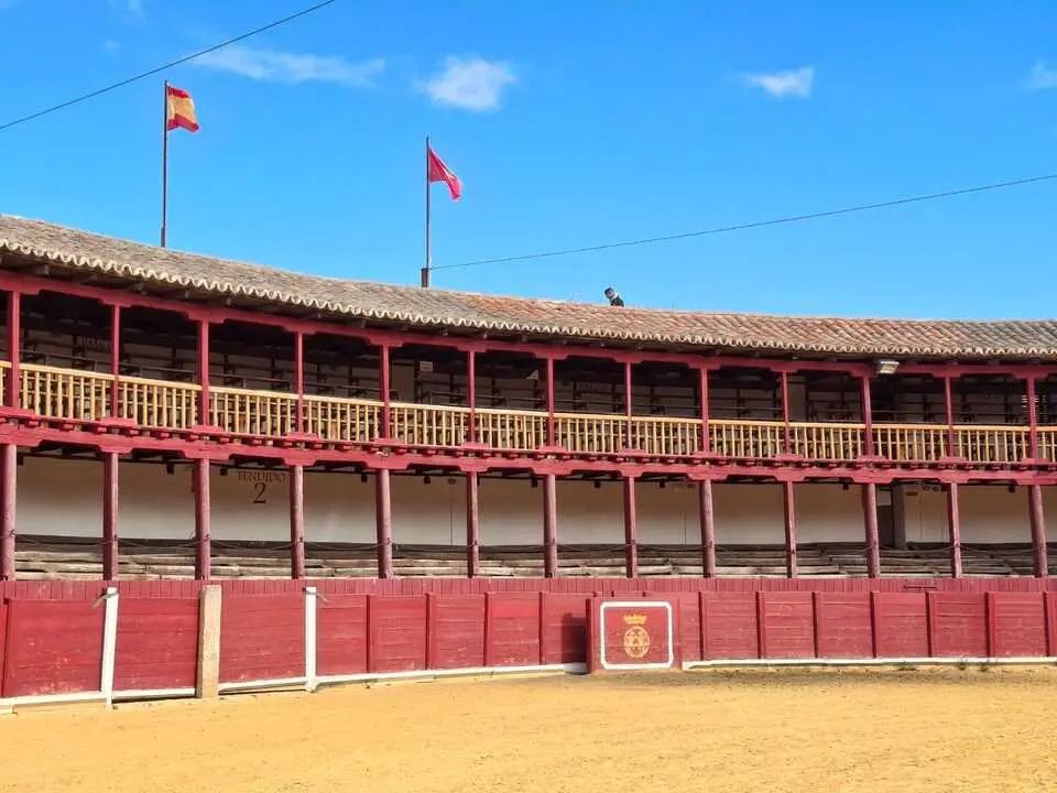 La plaza de toros de Toro afronta la renovación de sus cubiertas