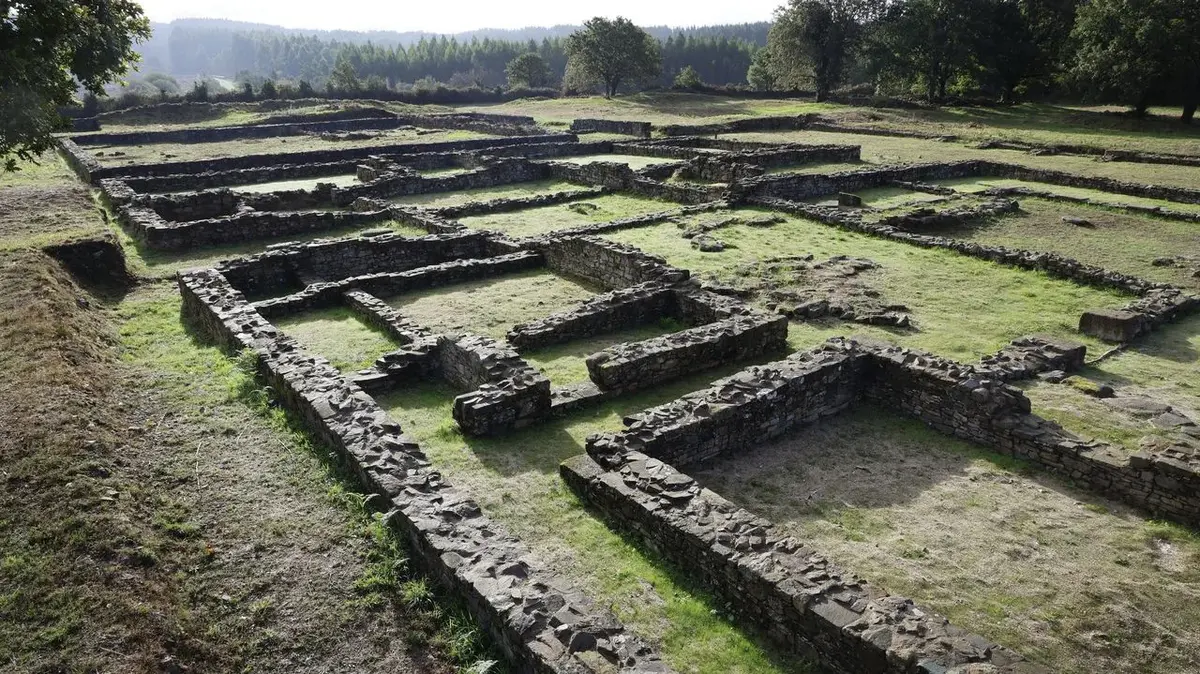 Tres siglos de presencia romana en el campamento de A Ciadella