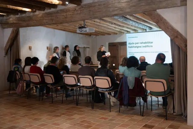 Vic prepara las bases de sus ayudas para rehabilitar viviendas y edificios