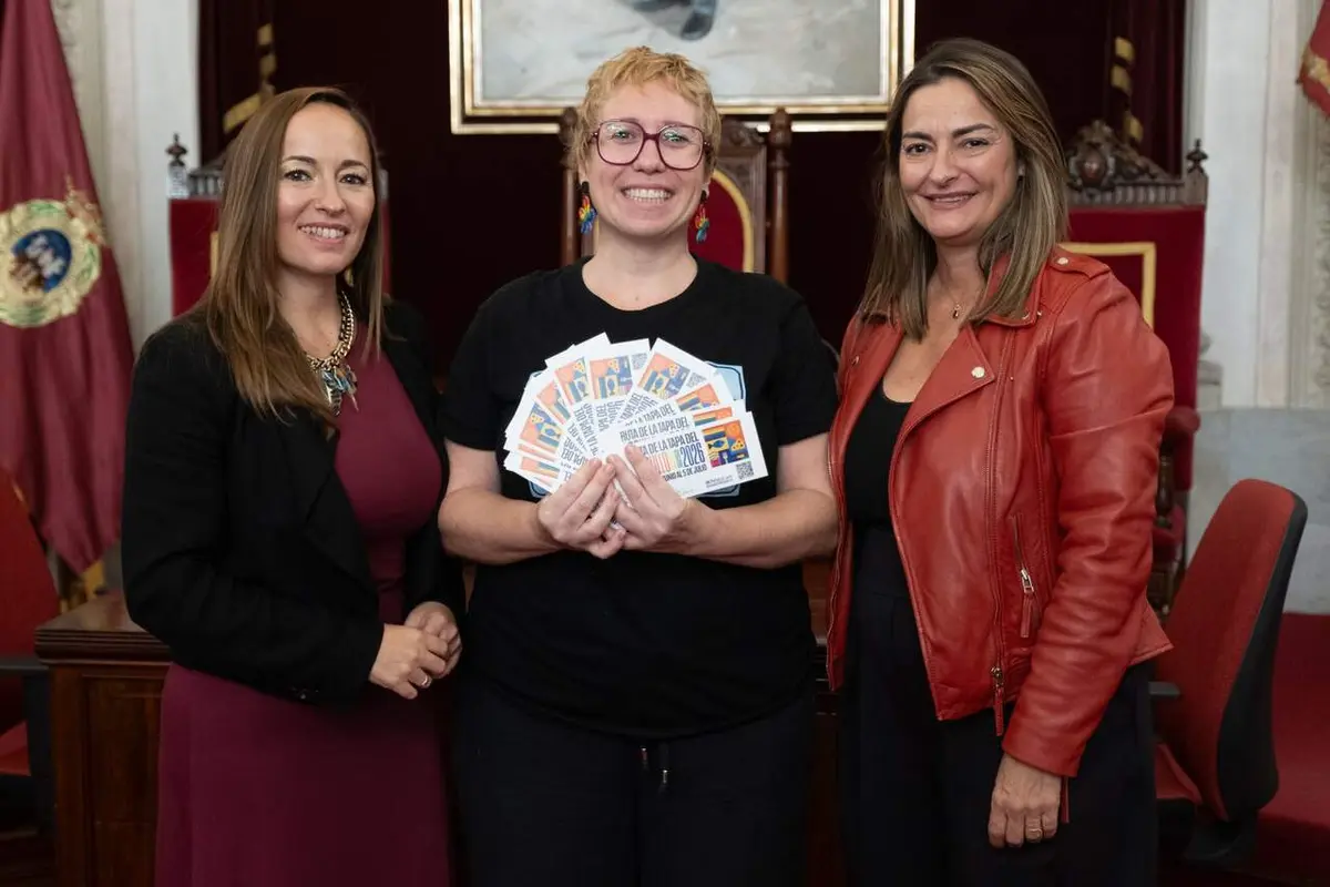 Cádiz reconoce a la ganadora de la ruta de tapas vinculada al Orgullo
