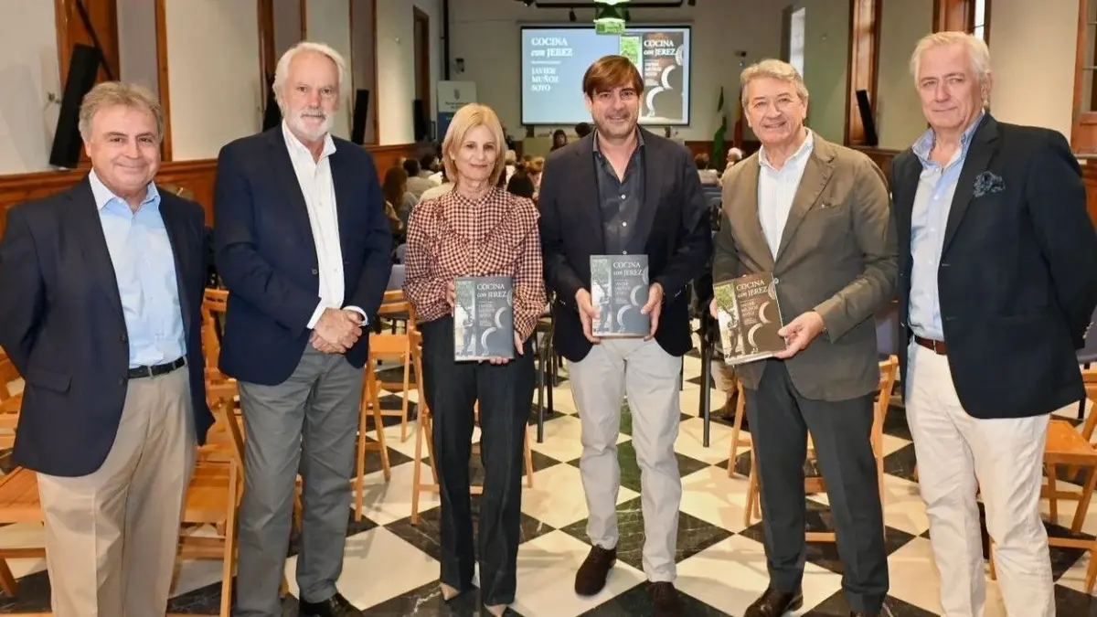 Un recetario acerca los vinos de Jerez a los fogones con cien propuestas