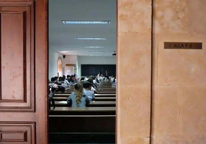 Más tiempo para pedir las ayudas de primera matrícula universitaria