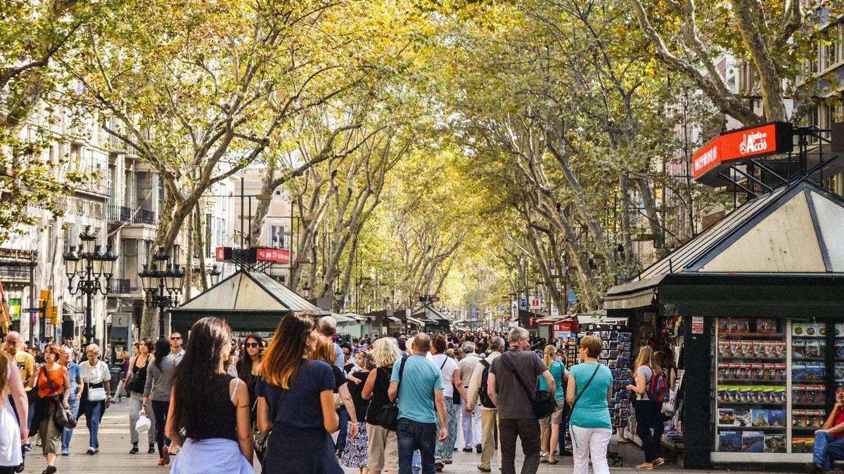 Amics de la Rambla reivindica una avenida más cercana a los barceloneses