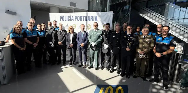 Motril reconoce la labor y la trayectoria de su Policía Portuaria