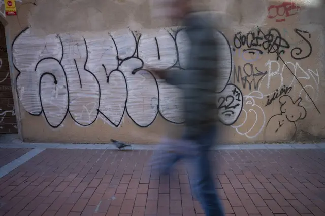 Terrassa destina 50.000 euros a ayudas para retirar grafitis de fachadas privadas