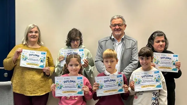 Seis participantes reciben premios por sus dibujos sobre movilidad en Ponferrada