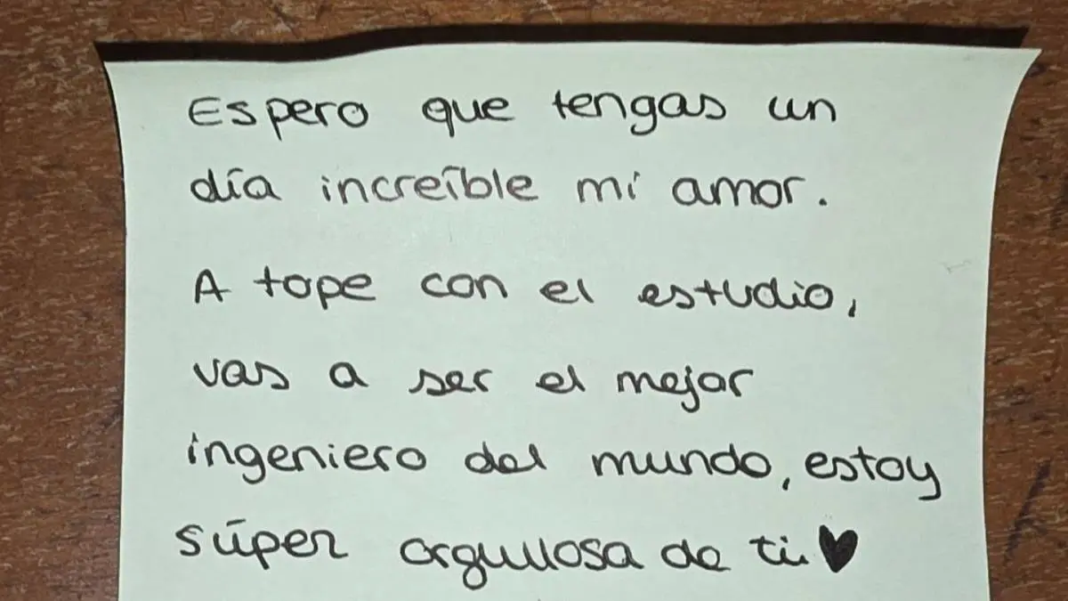 Una nota de apoyo a un estudiante de la Eseiaat se comparte en Terrassa