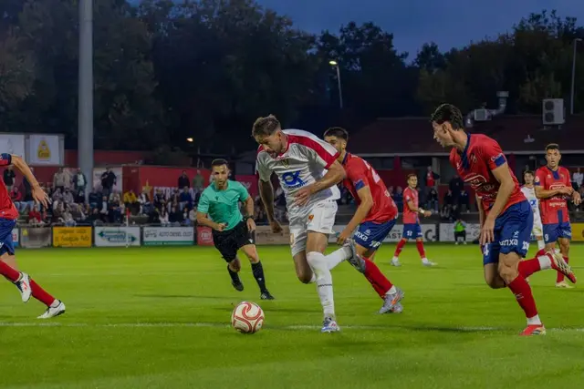 El Terrassa FC se queda con un punto tras adelantarse en Olot