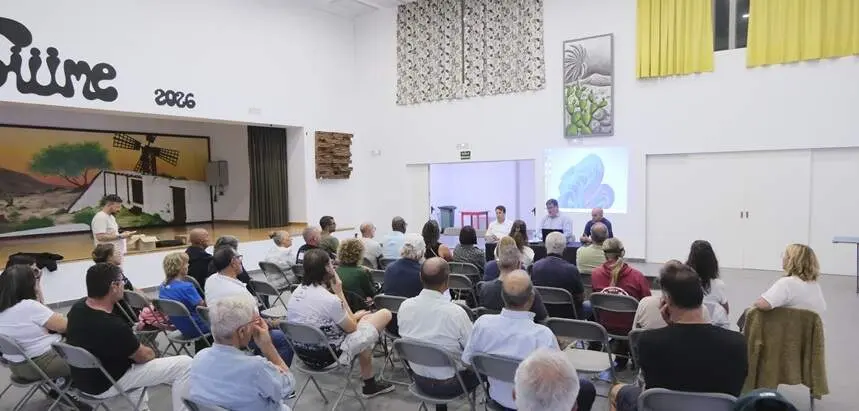 El Ayuntamiento recoge las inquietudes vecinales en un encuentro en Güime