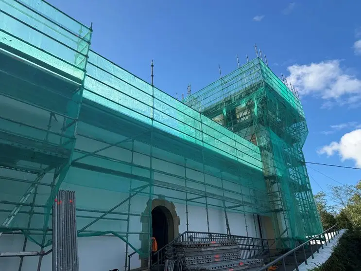 La Ermita de San Marcial renueva su cubierta y sus ventanas