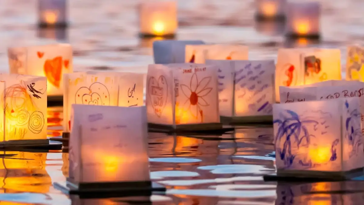 Farolillos biodegradables iluminarán el estanque del Parque Juan Carlos I en Halloween