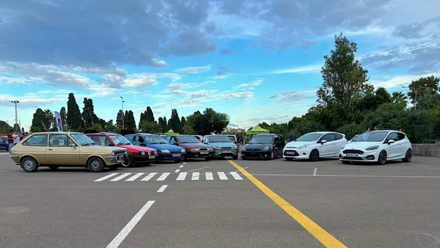Almussafes reúne las ocho generaciones del Ford Fiesta por su 50 aniversario