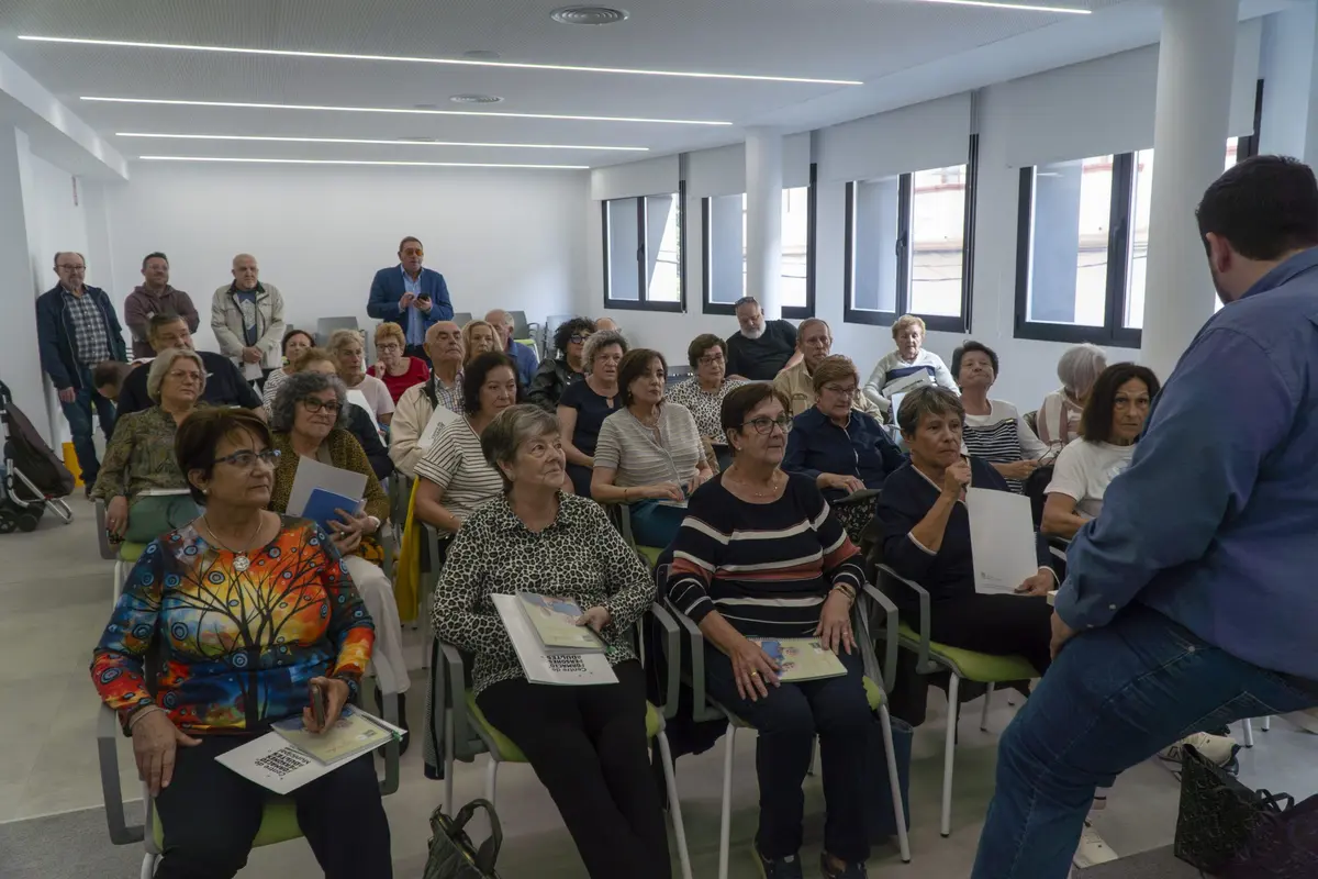 La UNED Senior de Nules inicia el curso por encima del mínimo de alumnado
