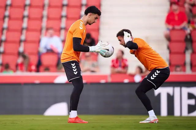 Los 19 goles encajados reabren la discusión sobre la portería amarilla