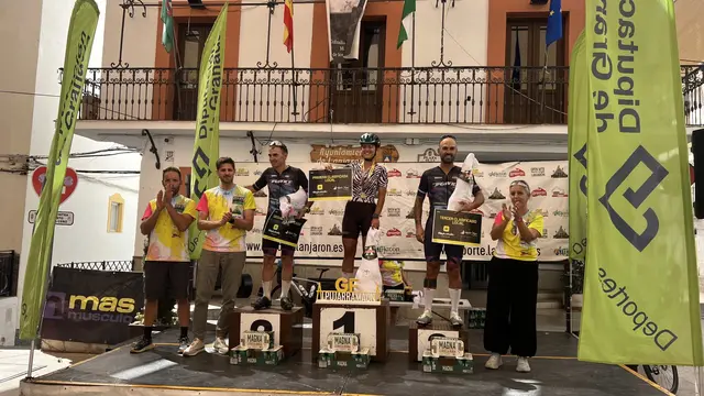 Más de 400 ciclistas participan en la Gran Fondo Alpujarra Magna, con salida y meta en Lanjarón