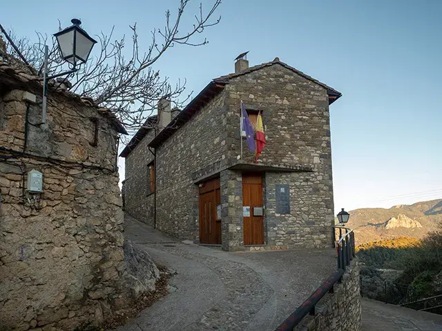 Una pasarela enlazará el aparcamiento de Abizanda con el casco urbano