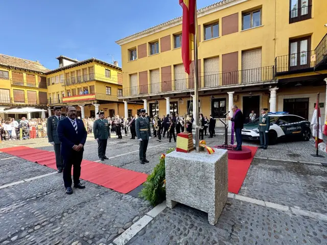 Tordesillas rinde homenaje a la Guardia Civil durante la celebración de la Hispanidad