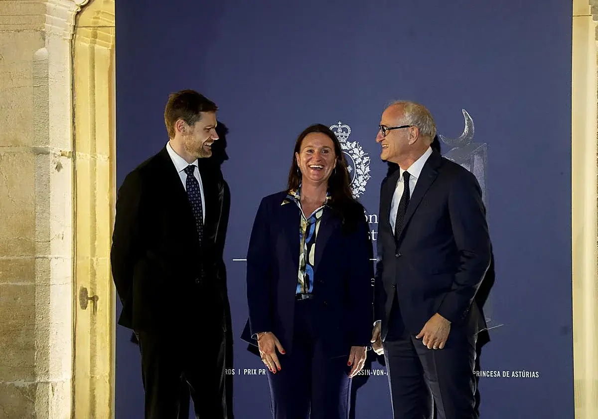 La Bóveda Global de Semillas de Svalbard llega a Oviedo con sus representantes