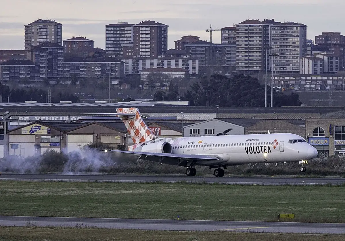 Volotea ajusta sus vuelos en Bilbao mientras mantiene sus rutas en Santander