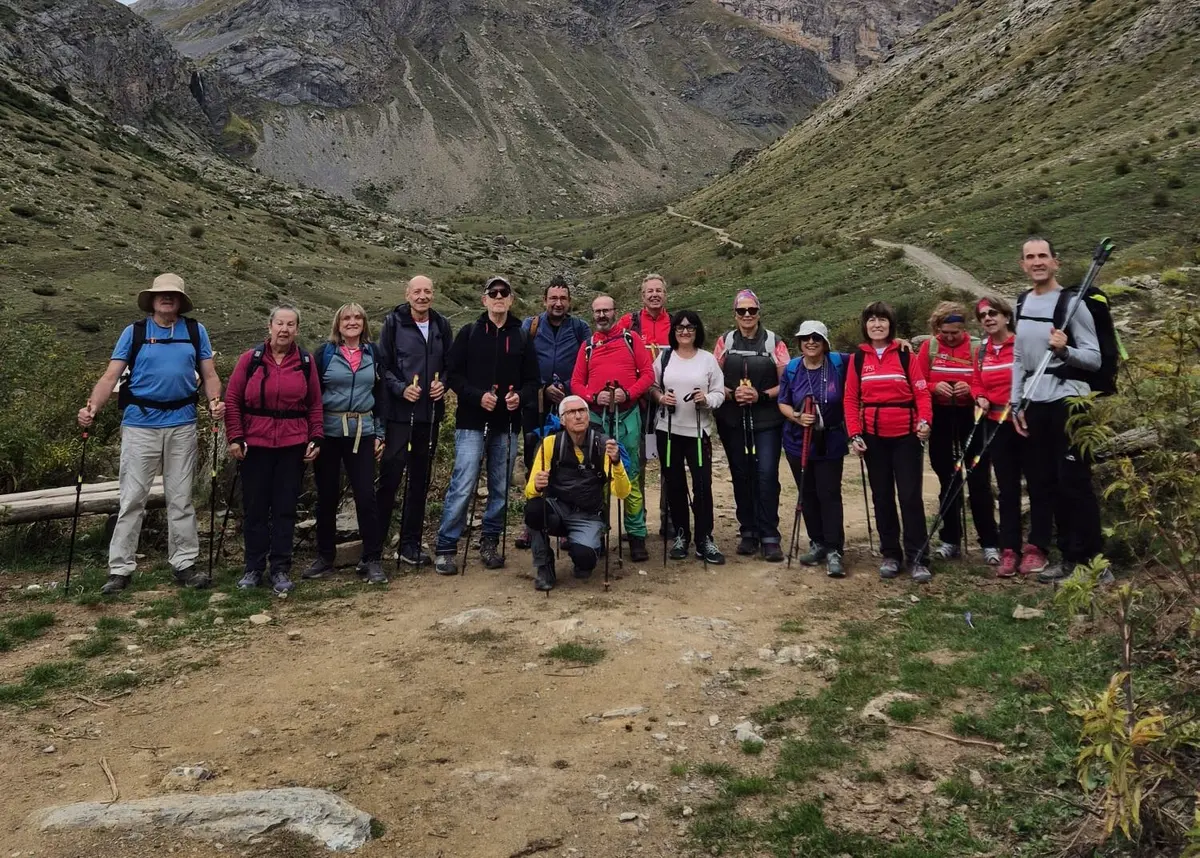 La Ruta de la Felicidad reúne a Montañeros de Aragón de Barbastro