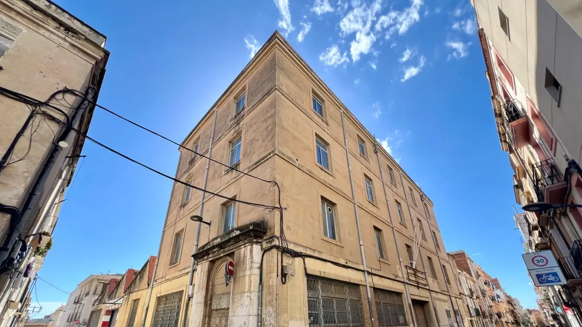 Reus estudia dar nuevos usos al antiguo cuartel de la Guardia Urbana