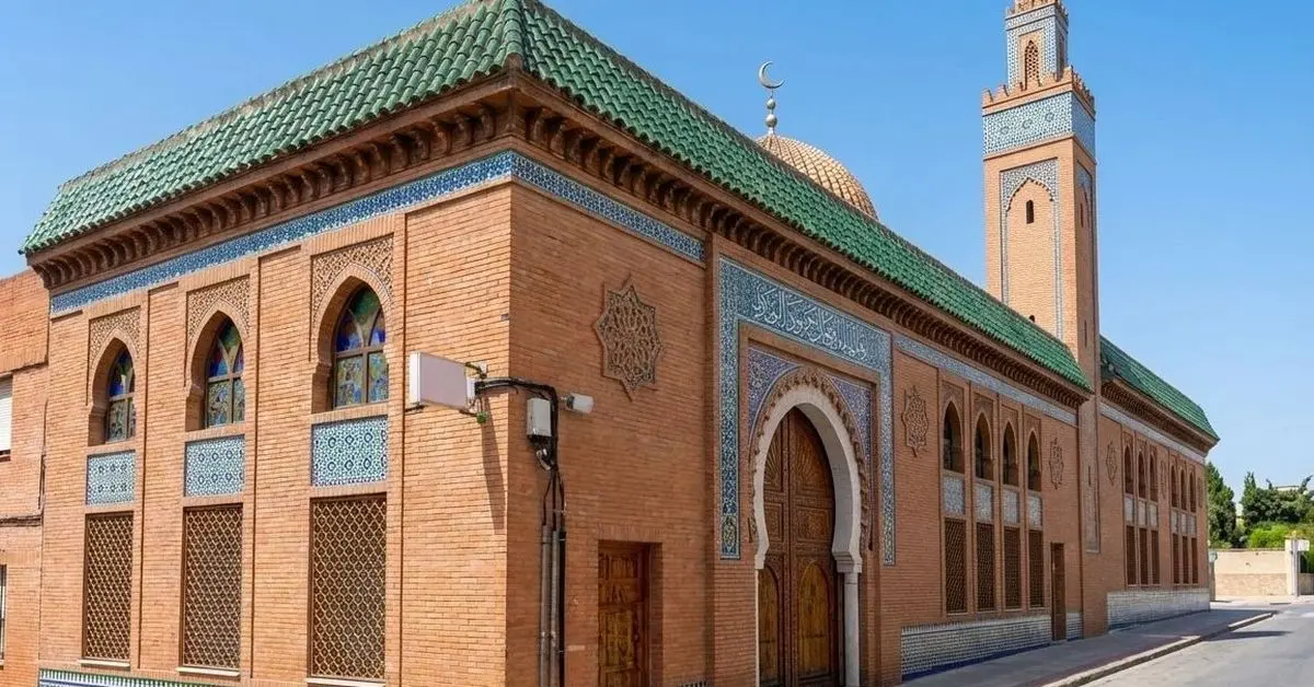 La comunidad musulmana de Dos Hermanas prepara una mezquita de 500 metros cuadrados