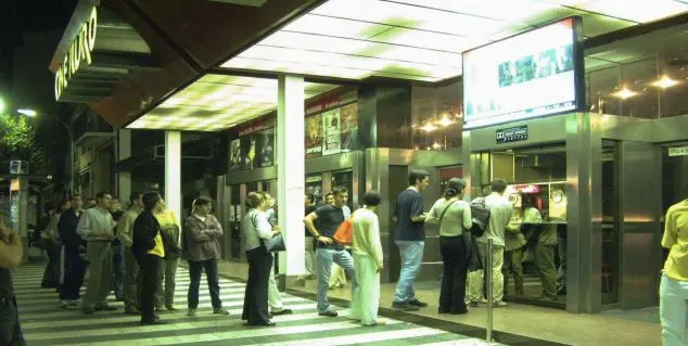 Mataró recuerda el cierre de tres cines céntricos ocurrido en 2001
