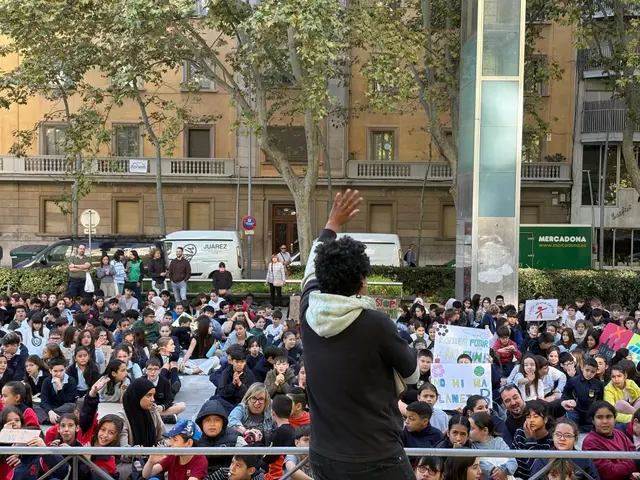 Nueve centros de Reus se suman a la jornada por el clima