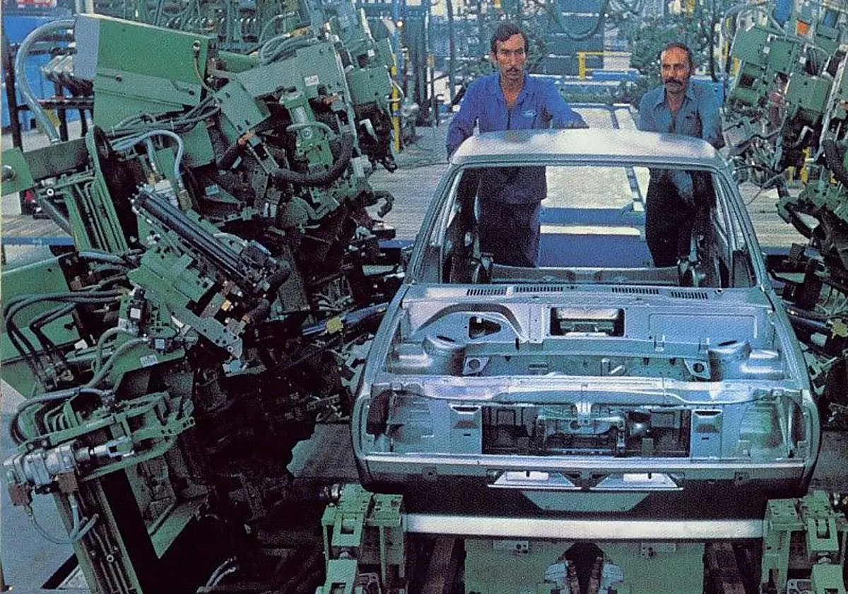 Ford Almussafes cumple medio siglo y mira hacia la movilidad eléctrica