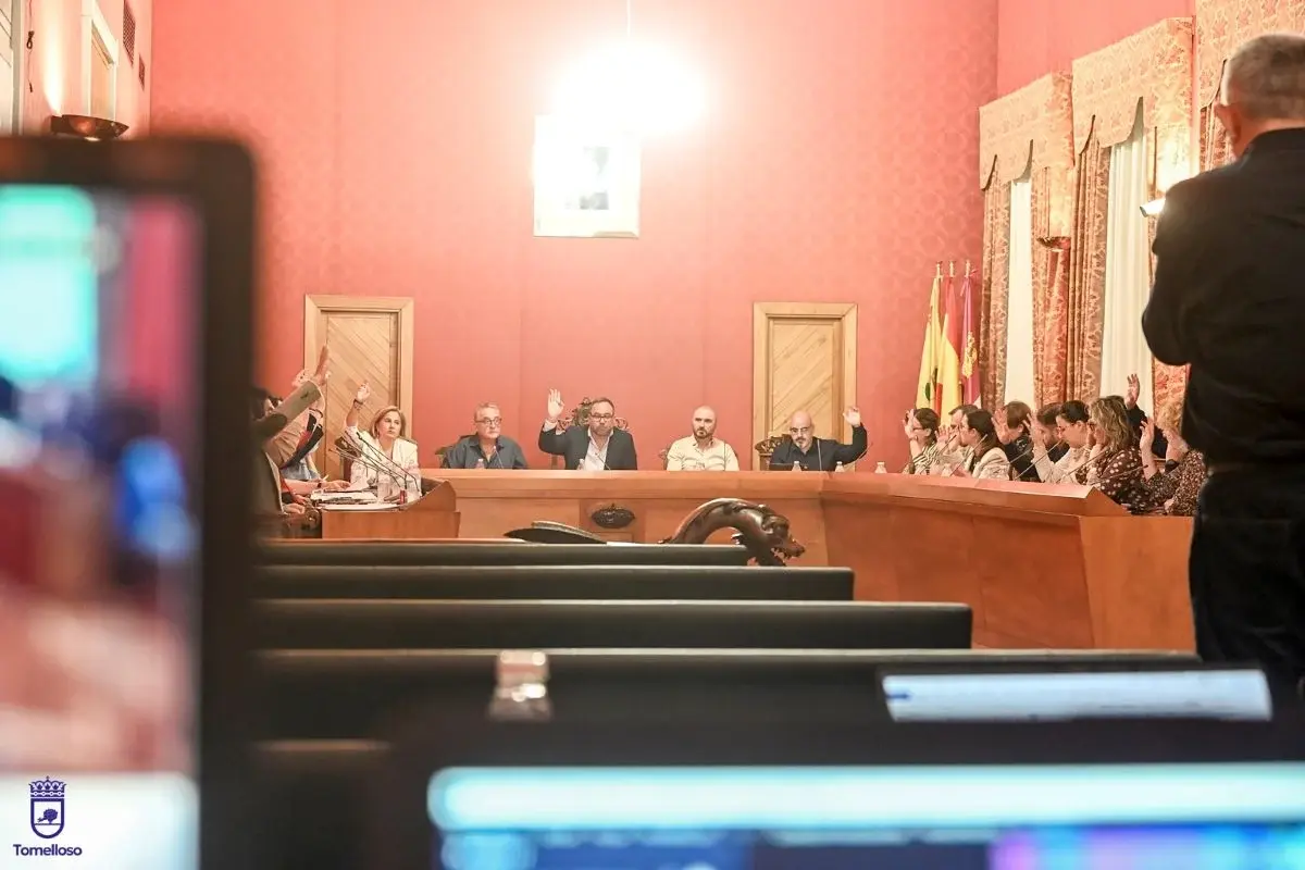 Tomelloso reduce tasas para terrazas y piscinas y aprueba obras en sus calles