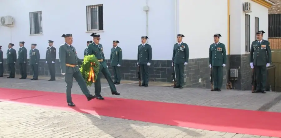 El cuartel de Alhaurín el Grande celebra el Día del Pilar