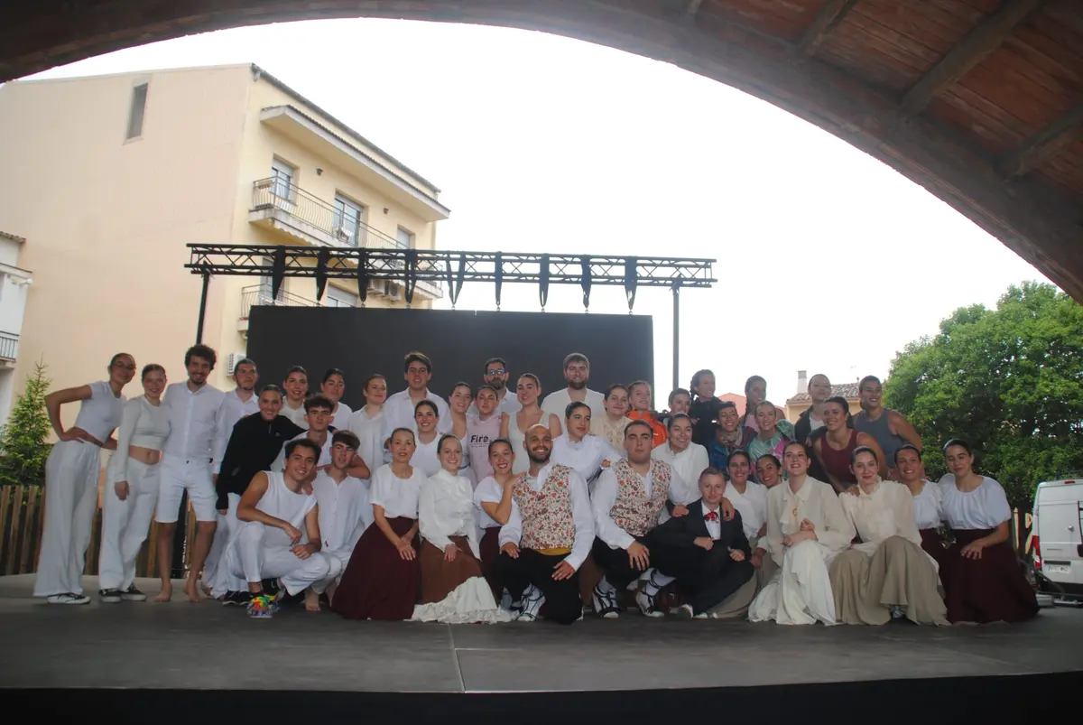 Abierta la inscripción para los premios de danza de raíz Joan Burés i Vidal
