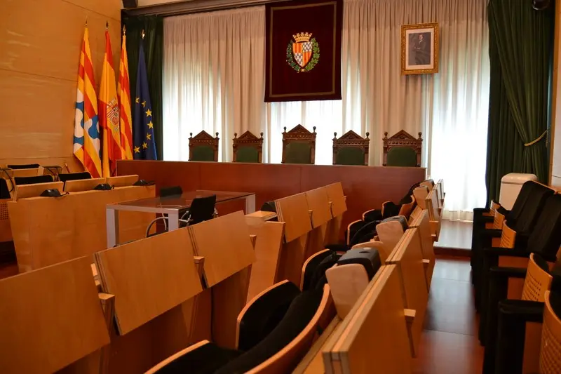 Badalona convoca un pleno municipal extraordinario para el 26 de octubre