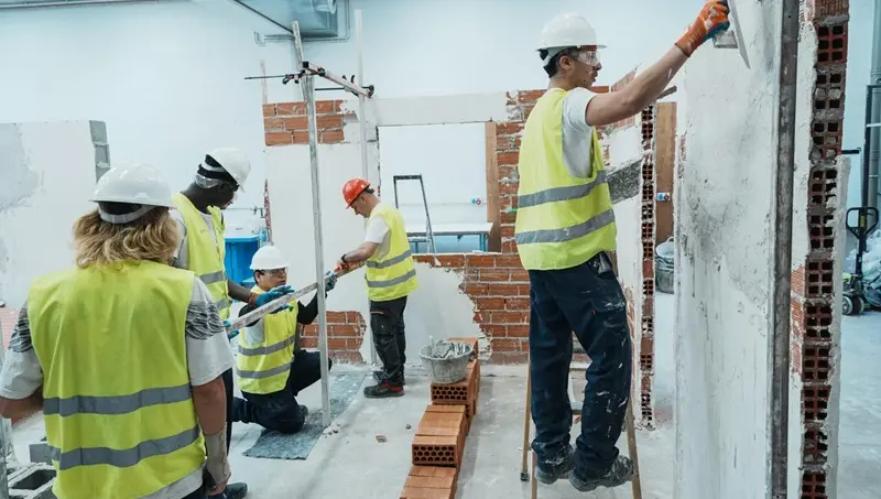 Madrid prolonga la gestión de sus escuelas de formación con 9 millones